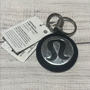 NWT Lululemon Logo Keychain Black/Silver